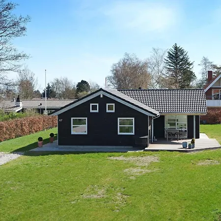 10 Person In Hadsund-by Traum Nyaraló *