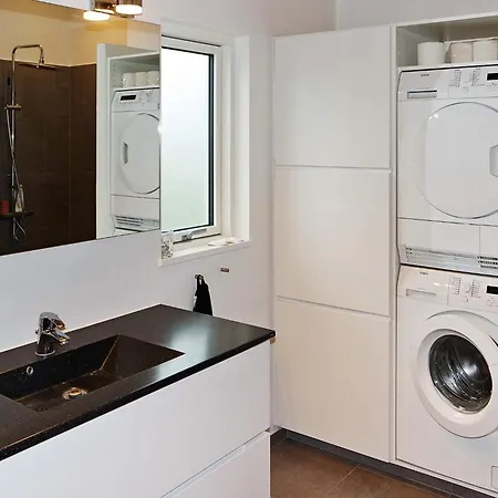 10 Person In Hadsund-by Traum